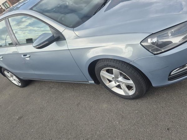 Volkswagen Passat Saloon, Diesel, 2013, Grey
