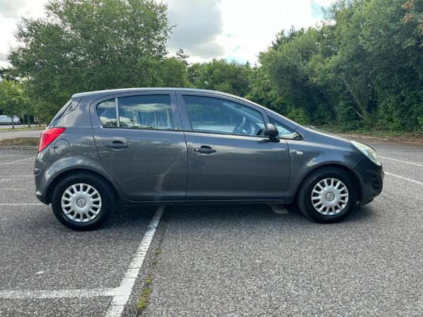Opel Corsa Hatchback, Diesel, 2012, Grey