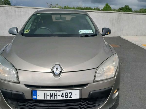 Renault Megane Hatchback, Diesel, 2011, Gold
