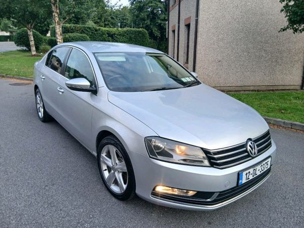 Volkswagen Passat Saloon, Diesel, 2012, Silver