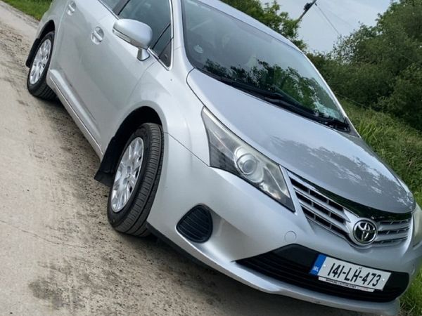 Toyota Avensis Saloon, Diesel, 2014, Silver