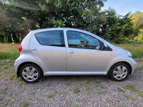 Toyota Aygo Hatchback, Petrol, 2007, Silver