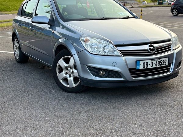 Opel Astra Hatchback, Petrol, 2008, Silver
