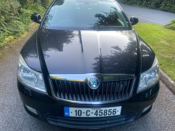 Skoda Octavia Estate, Diesel, 2010, Black