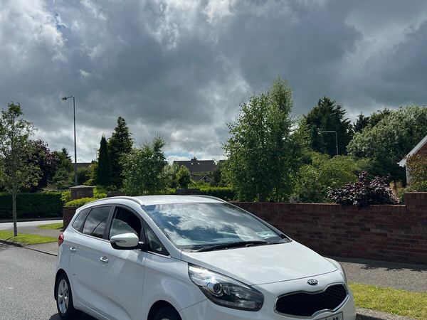 Kia Carens MPV, Diesel, 2015, White