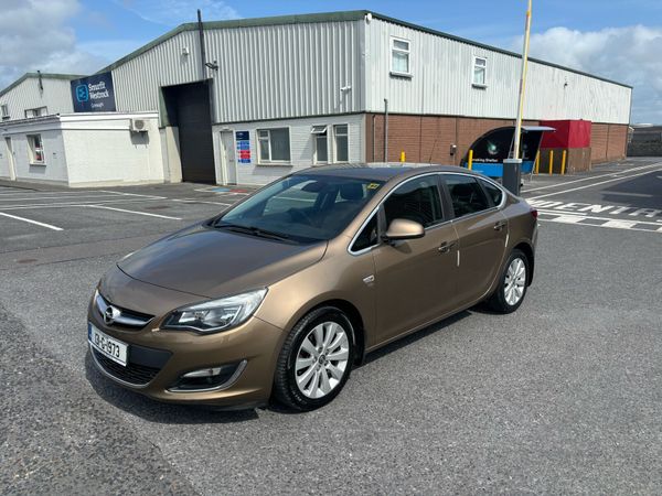Opel Astra Saloon, Diesel, 2013, Bronze