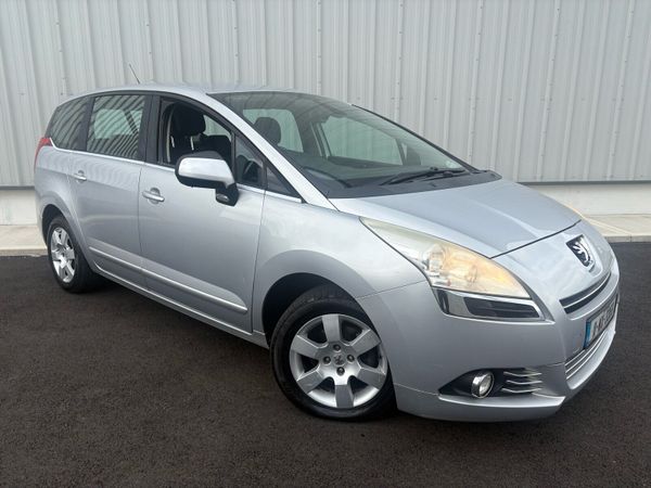 Peugeot 5008 MPV, Diesel, 2011, Silver