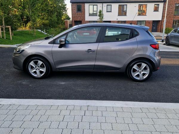 Renault Clio Hatchback, Petrol, 2015, Grey