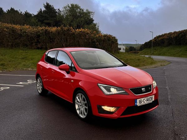 SEAT Ibiza MPV, Petrol, 2016, Red