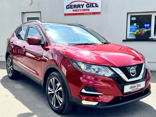 Nissan Qashqai Hatchback, Diesel, 2018, Red