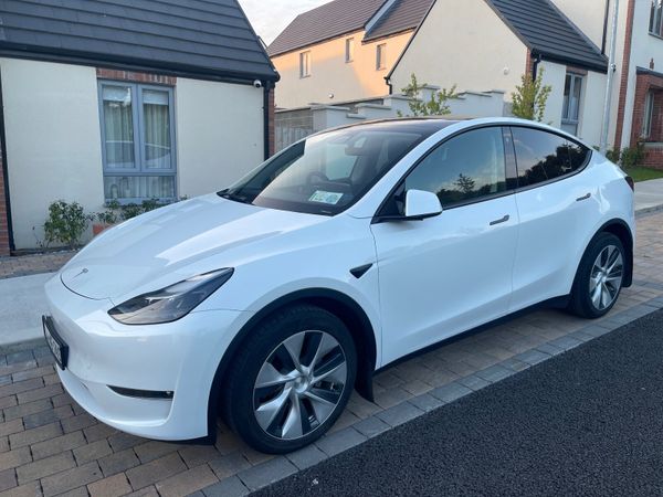 Tesla Model Y MPV, Electric, 2024, White