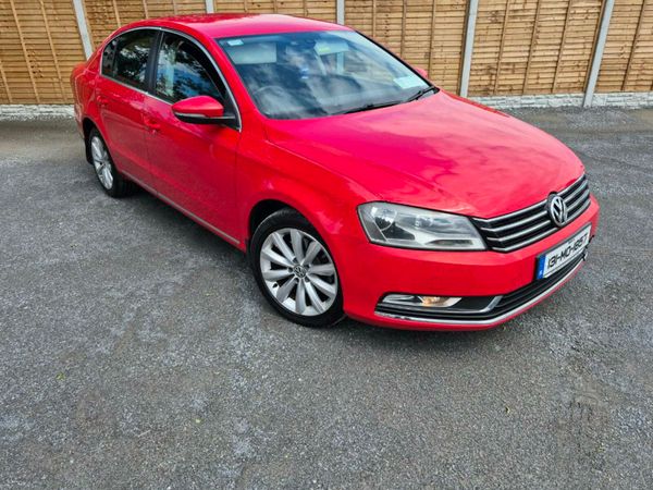 Volkswagen Passat Saloon, Diesel, 2013, Red