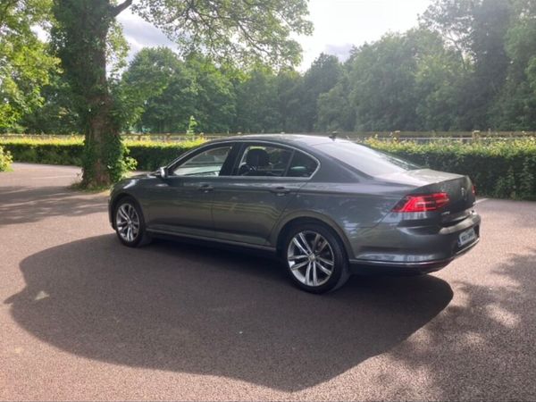 Volkswagen Passat Saloon, Diesel, 2015, Grey