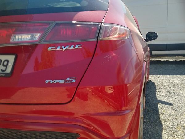 Honda Civic Hatchback, Diesel, 2008, Red