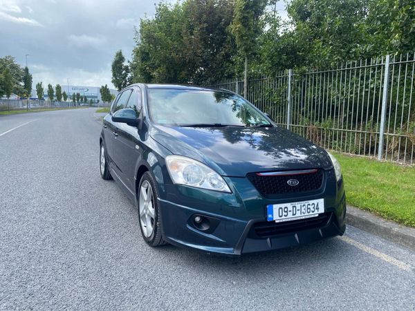 Kia Ceed Hatchback, Petrol, 2009, Green