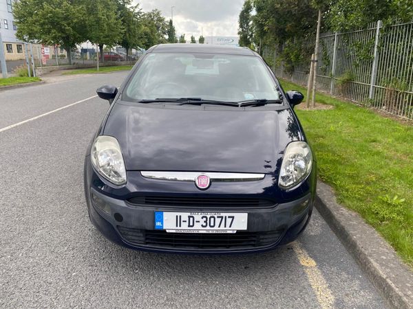 Fiat Punto Hatchback, Petrol, 2011, Blue