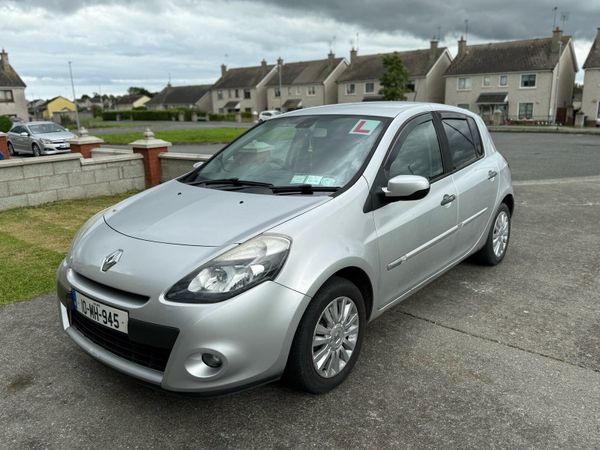 Renault Clio Hatchback, Ethanol Petrol, 2010, Silver