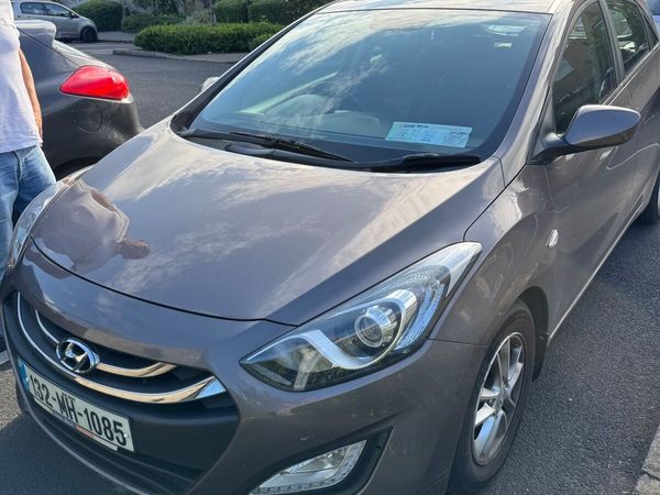 Hyundai i30 Hatchback, Diesel, 2013, Brown