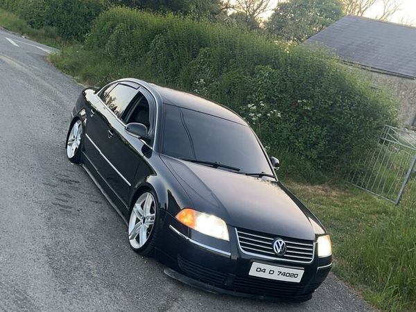 Volkswagen Passat Saloon, Diesel, 2004, Black