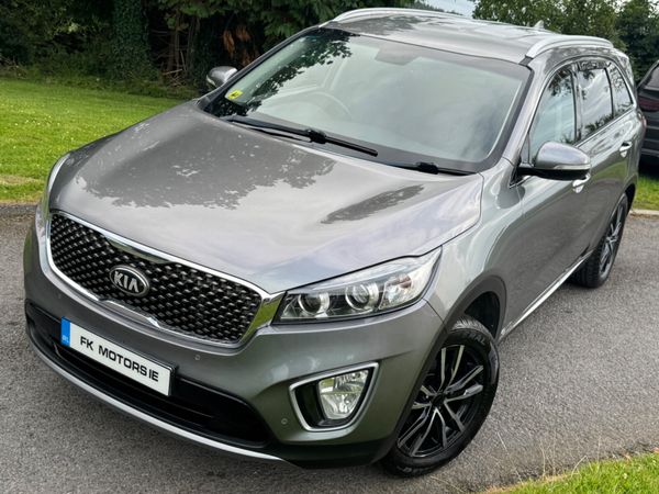 Kia Sorento SUV, Diesel, 2015, Grey