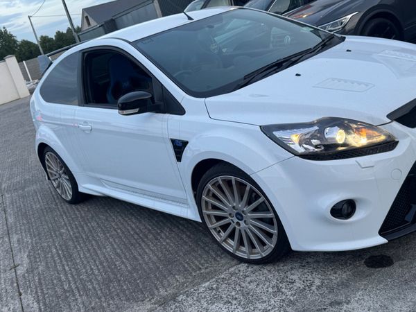 Ford Focus Hatchback, Petrol, 2009, White