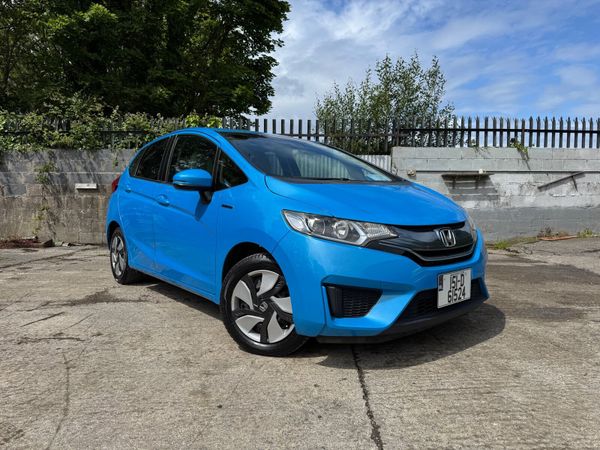 Honda Fit Hatchback, Petrol Hybrid, 2015, Blue