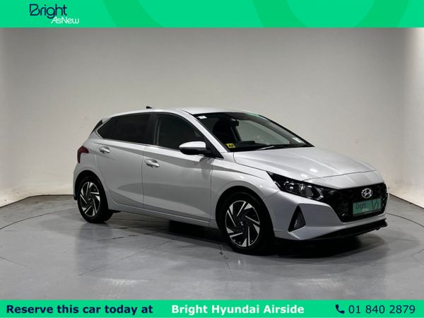 Hyundai i20 Hatchback, Petrol, 2023, Grey
