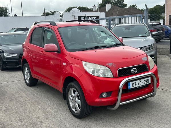 Daihatsu Terios SUV, Petrol, 2007, Red
