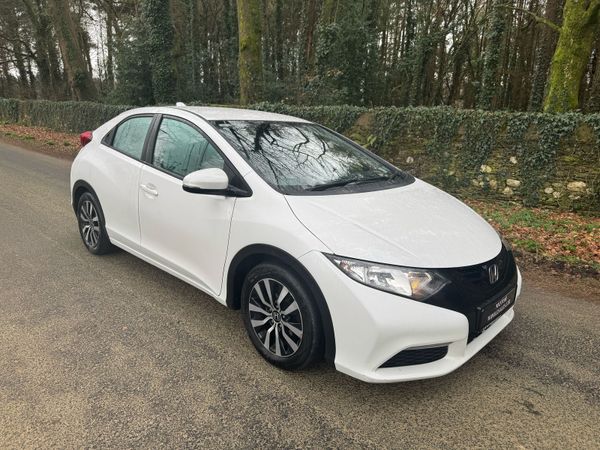 Honda Civic Hatchback, Diesel, 2014, White
