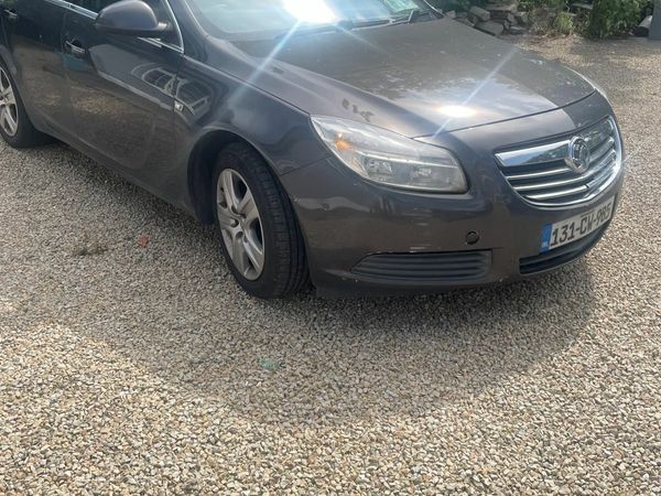 Vauxhall Insignia Hatchback, Diesel, 2013, Grey