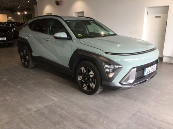 Hyundai KONA SUV, Petrol Hybrid, 2023, Green