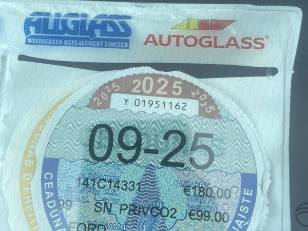 Ford Fiesta Hatchback, Petrol, 2014, Blue