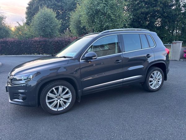 Volkswagen Tiguan SUV, Diesel, 2014, Grey