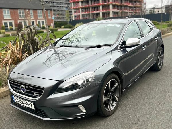 Volvo V40 Hatchback, Diesel, 2013, Grey