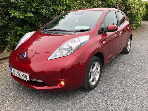Nissan Leaf Hatchback, Electric, 2016, Red