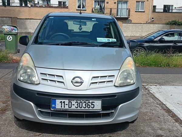 Nissan Pixo Hatchback, Petrol, 2011, Silver