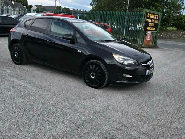 Opel Astra Hatchback, Diesel, 2015, Black