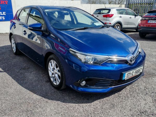 Toyota Auris Hatchback, Diesel, 2017, Blue