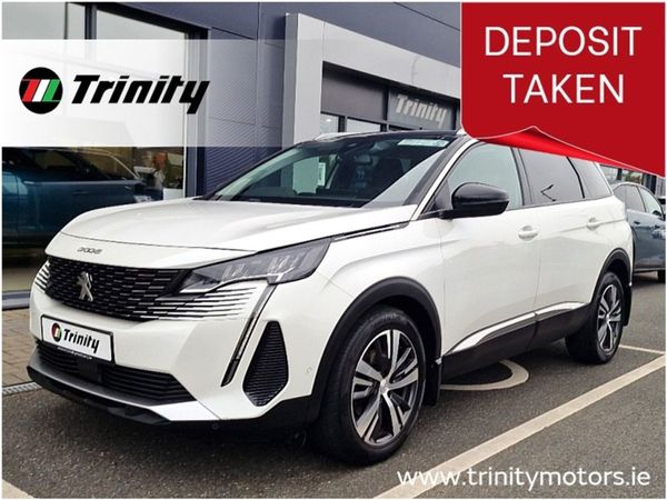 Peugeot 5008 MPV, Diesel, 2021, White