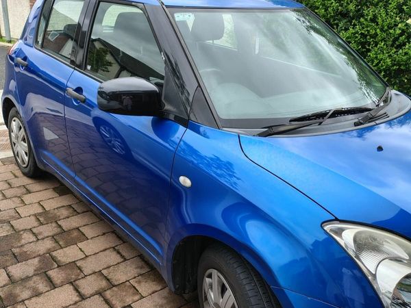 Suzuki Swift Hatchback, Petrol, 2005, Blue