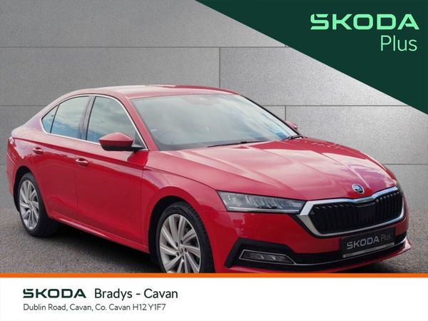 Skoda Octavia Saloon, Diesel, 2023, Red