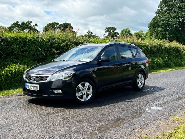 Kia Ceed MPV, Diesel, 2012, Black