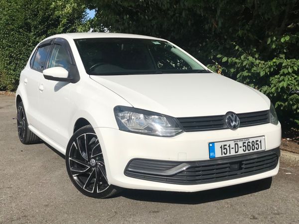Volkswagen Polo Hatchback, Petrol, 2015, White