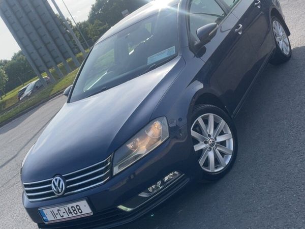 Volkswagen Passat Saloon, Diesel, 2011, Blue