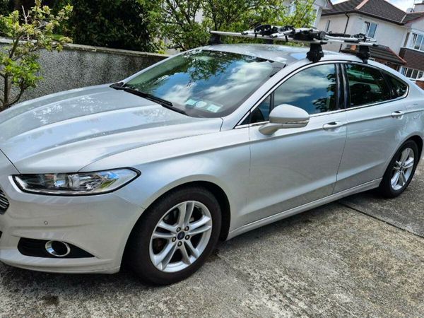 Ford Mondeo Hatchback, Diesel, 2016, Silver