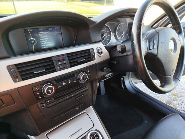 BMW 3-Series Saloon, Diesel, 2010, Grey