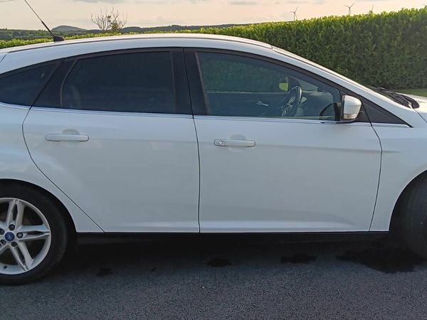 Ford Focus Hatchback, Diesel, 2016, White