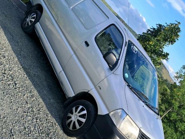 Toyota HiAce Van, Diesel, 2007, Silver