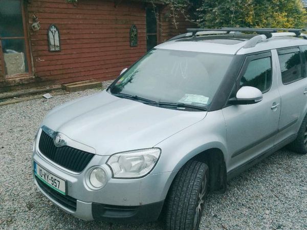 Skoda Yeti SUV, Diesel, 2010, Silver