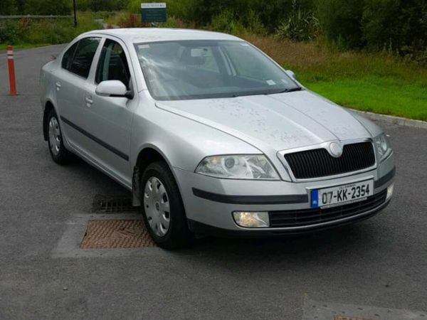 Skoda Octavia Hatchback, Petrol, 2007, Silver